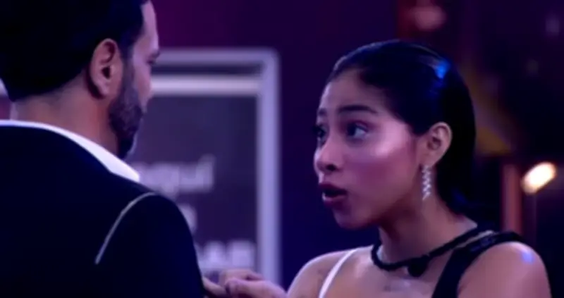 Karola de 'La Casa de los Famosos' enfrenta sanción simbólica por enfrentamientos