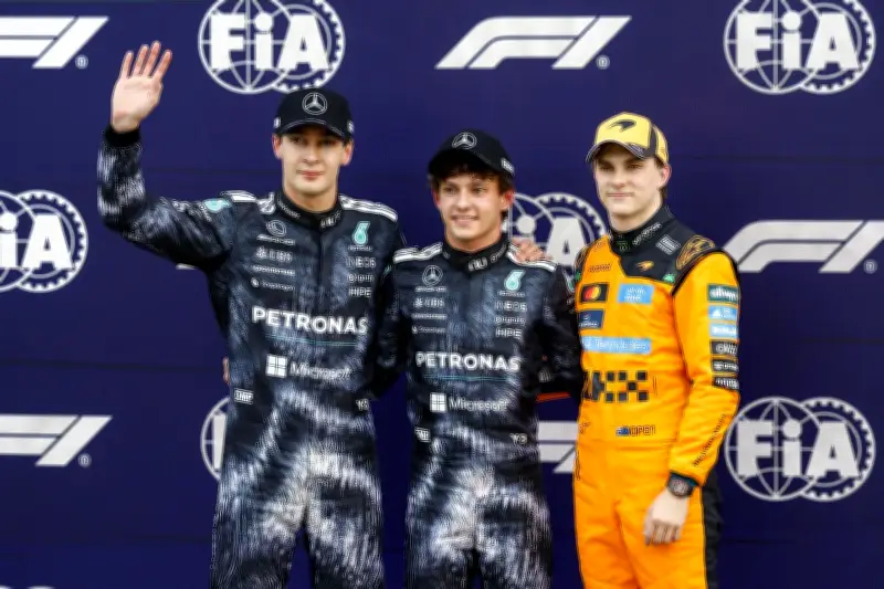 Kimi Antonelli logra la pole en Japón 2026 con Mercedes dominando la clasificación