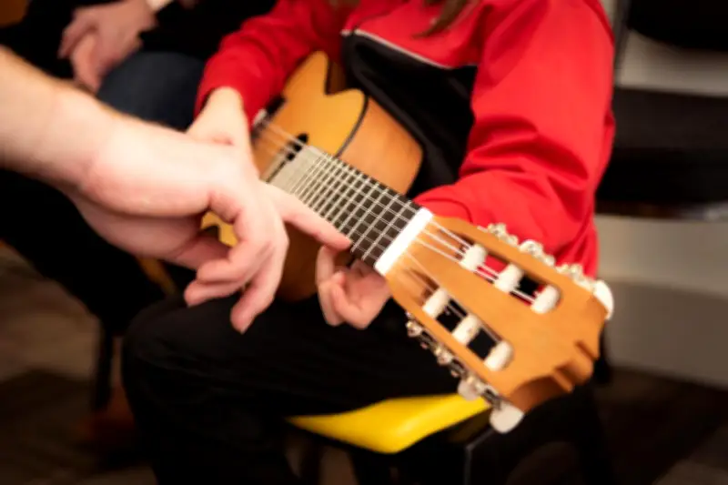 La educación musical en Colombia: una asignatura pendiente que va más allá del entretenimiento