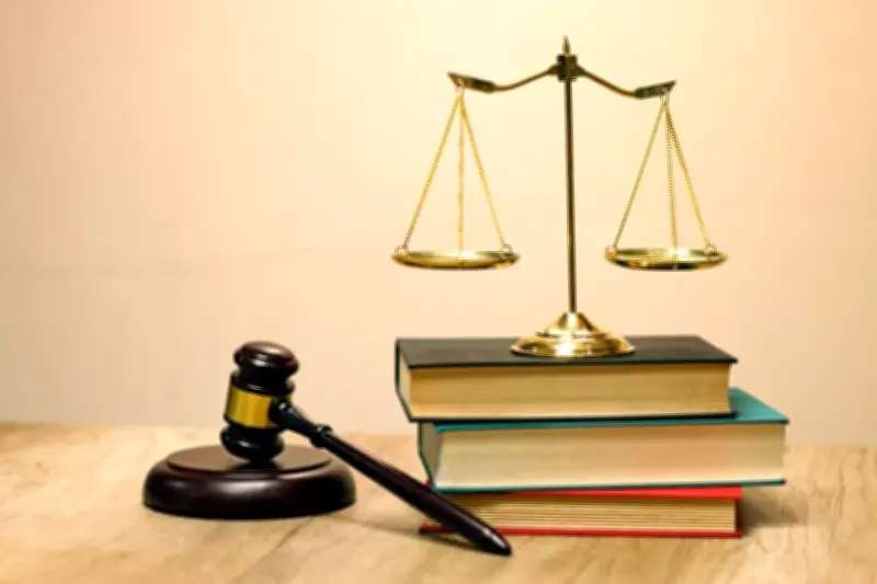 La literatura y el derecho: dos disciplinas que buscan dar sentido al conflicto humano