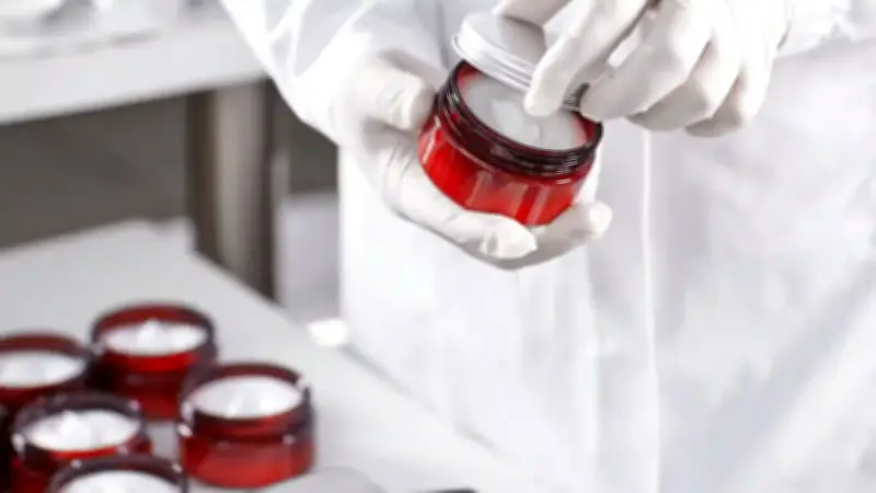 Laboratorio colombiano de skincare proyecta expansión global tras ventas de 10 millones de dólares