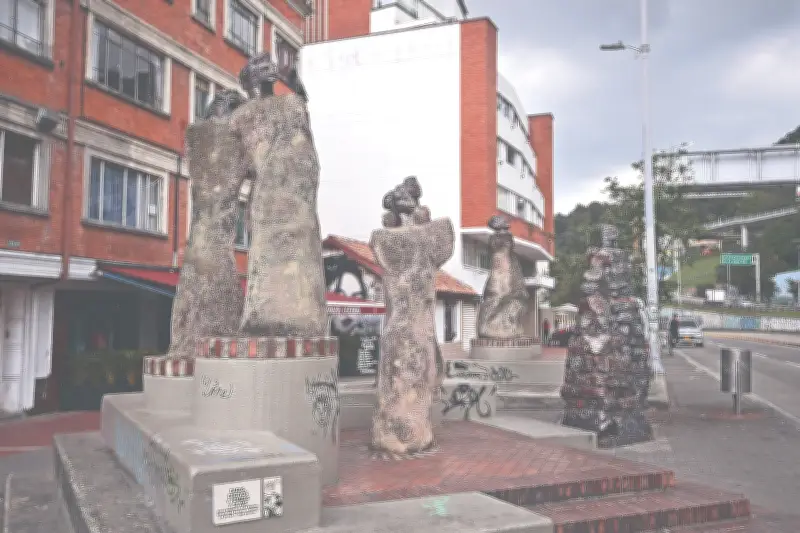 Las esculturas más polémicas de Bogotá: arte urbano que divide opiniones