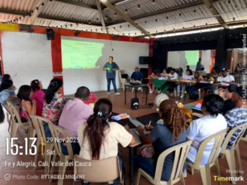 Líderes comunitarios del Valle del Cauca fortalecen habilidades digitales y de convivencia