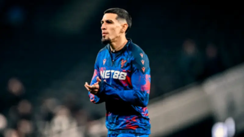 Lesión de Daniel Muñoz en Crystal Palace prende alarmas en Colombia