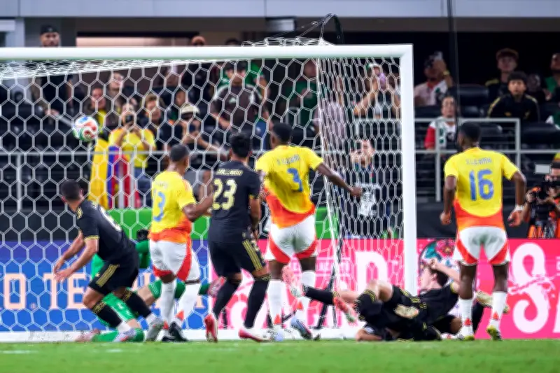 Lesiones de Marcel Ruiz y Luis Ángel Malagón complican la preparación de México para el Mundial 2026