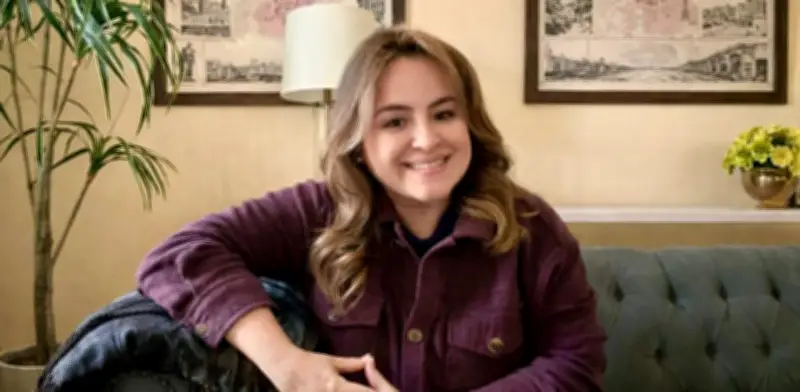 Litza Mayorga, candidata a curul internacional, denuncia trato de tercera para migrantes colombianos