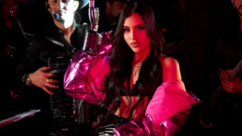 Liz Ocampo: La cantante caleña que renace en 2026 para conquistar la música popular colombiana