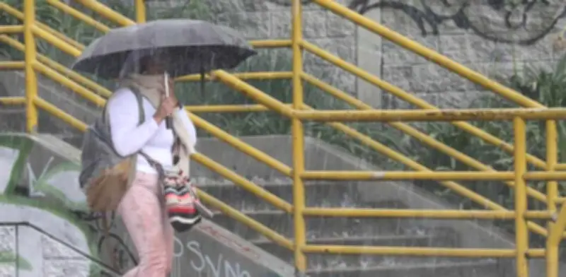 Lluvias intensas afectan jornada electoral en Bogotá: estas son las zonas más impactadas