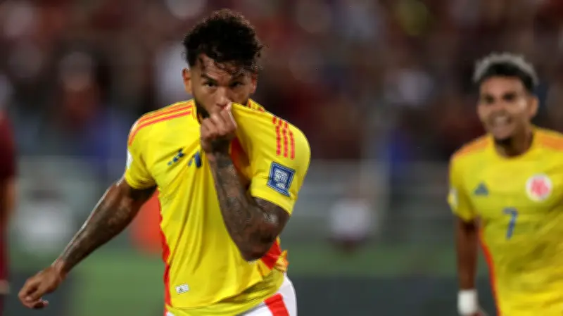 Luis Suárez falla gol increíble en derrota de Colombia ante Croacia en amistoso