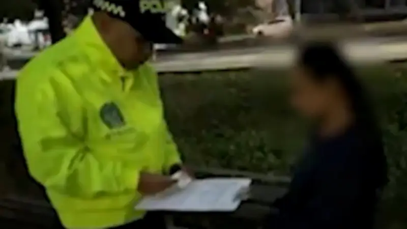 Madre capturada en Medellín por grabar videos sexuales con su hija de 12 años y difundirlos