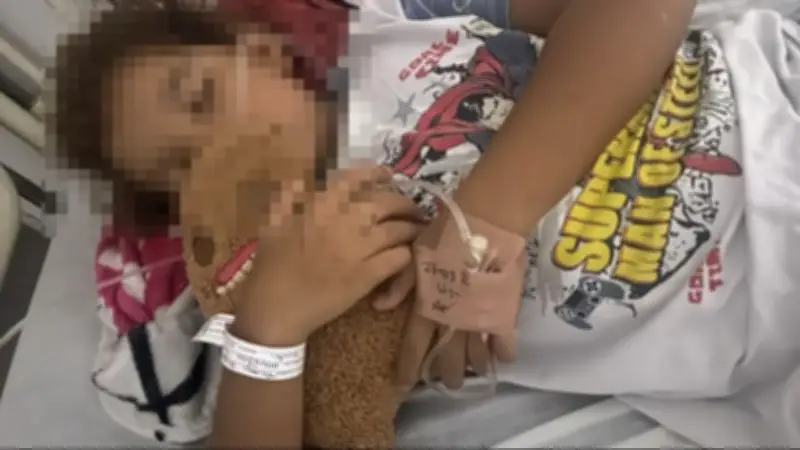 Madre denuncia brutal golpiza a su hijo de 11 años dentro del salón de clases