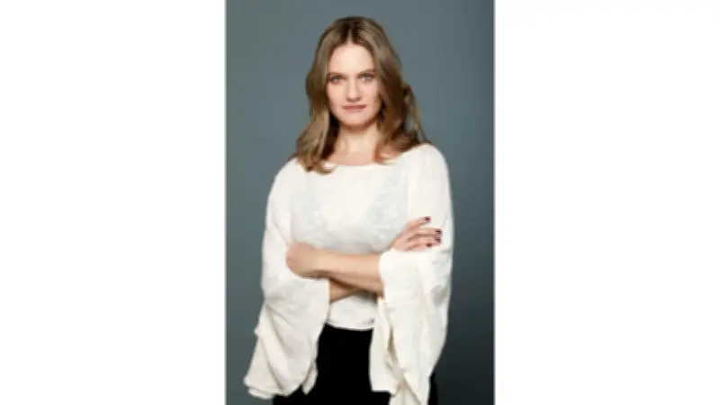 Maia Landaburu transforma su duelo por Fernando Gaitán en obra teatral 'Origami'