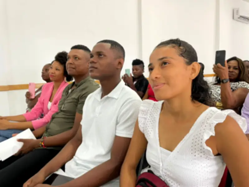 Manos Visibles otorgará 200 becas para jóvenes líderes del Pacífico colombiano