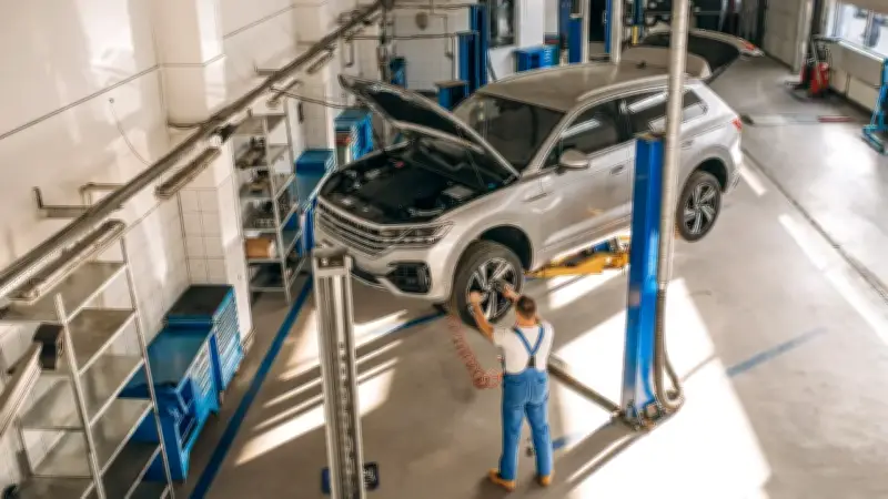 Mantenimiento de carros en Colombia: servicios de taller superan costos de autopartes