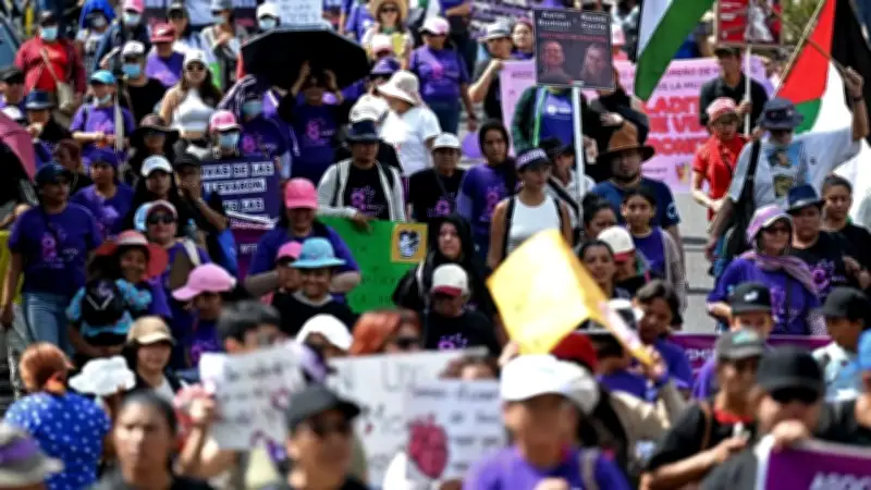 Marchas y protestas globales marcan el Día Internacional de la Mujer en 2024