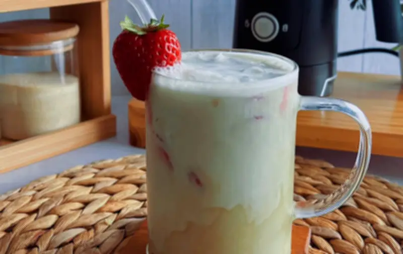 Matcha Latte con Leche de Almendras: Una Bebida Milenaria para el Paladar Moderno