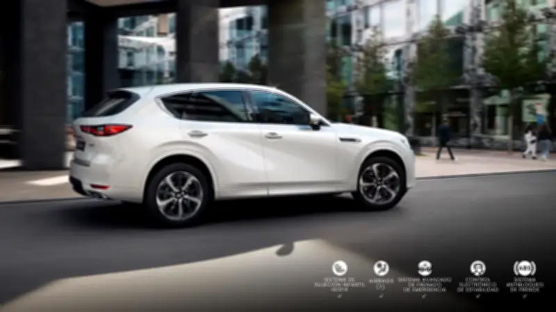 Mazda CX-60 MHEV: El lujo japonés que se recarga automáticamente durante la conducción