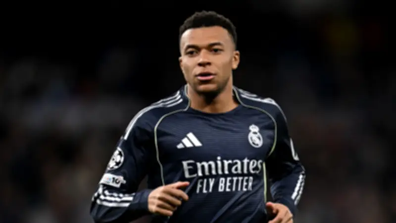 Mbappé desmiente lesión y genera polémica antes del partido Francia-Colombia