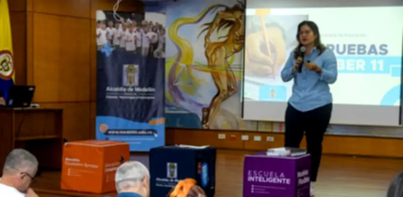 Medellín lanza programa SaberEs para preparar a 19.900 estudiantes en Pruebas Saber 11
