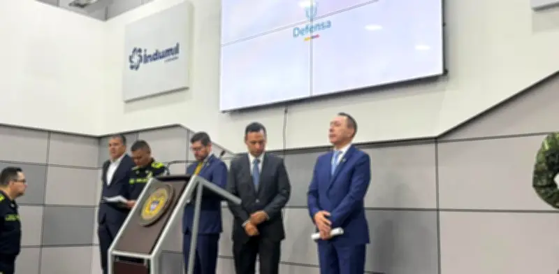 Megaoperativo desarticula tres redes de combustible ilegal en cinco departamentos con 29 capturados