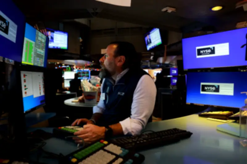 Mercados globales en caída libre por escalada del conflicto en Medio Oriente