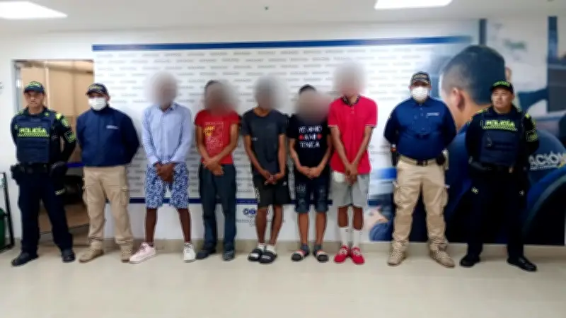 Migración Colombia expulsa a siete extranjeros en Bucaramanga y refuerza controles