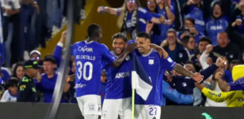 Millonarios golea 3-0 a Nacional en El Campín y sueña con la clasificación en la Liga