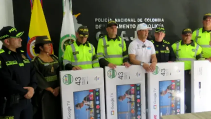 Mindefensa respalda a policías en La Guajira tras captura con dinero y publicidad política