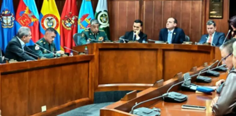 Mindefensa retira dos aviones Hércules C-130 tras accidente en Putumayo que dejó 69 muertos