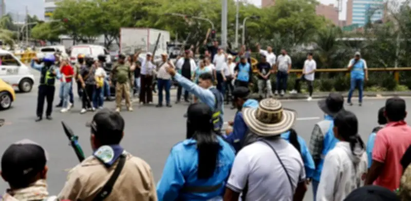 Minga en Medellín: protesta indígena de dos días que divide a Antioquia y al país