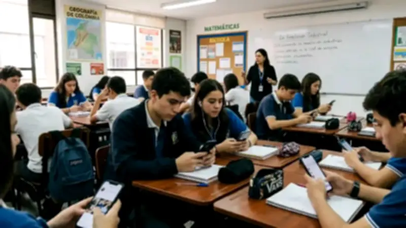 Ministerio de Educación define reglas para uso de celulares en colegios colombianos