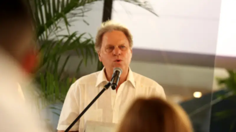 Ministerio del Deporte se pronuncia sobre polémica reelección de Ramón Jesurún en la FCF