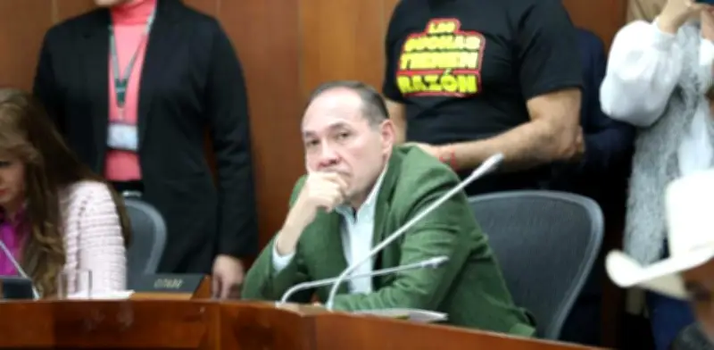 Ministro de Trabajo anuncia intervención a Caracol y otros medios por denuncias de acoso sexual