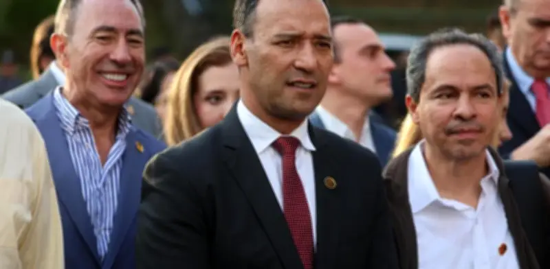 Ministros colombianos se reúnen con Delcy Rodríguez tras cancelación de encuentro fronterizo con Petro