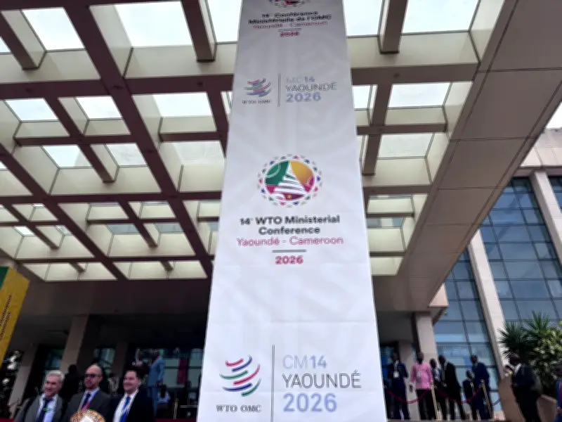 Ministros de 166 países buscan reformar la OMC en conferencia en Camerún