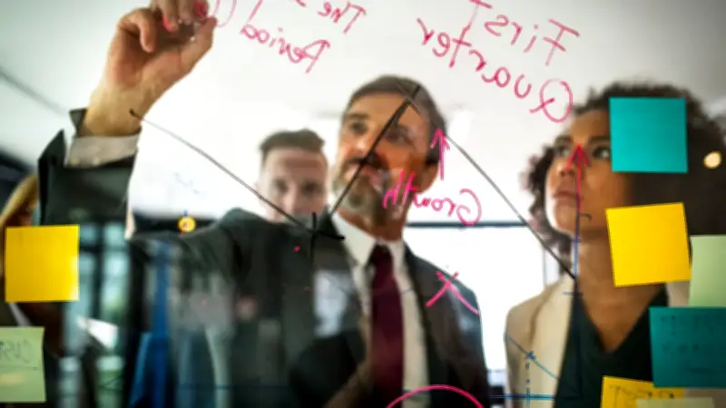 Moni Ríos: 'Disciplina sin excusas' para transformar la educación en Colombia