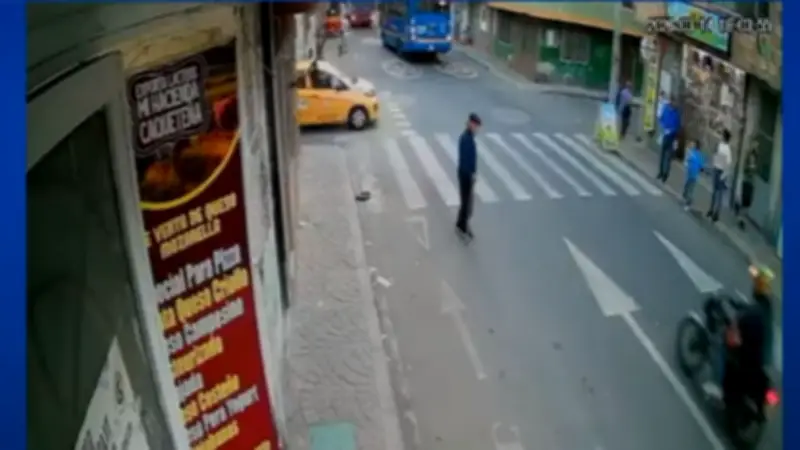 Motociclista ebrio atropella y mata a arquitecto de 90 años en Engativá, Bogotá