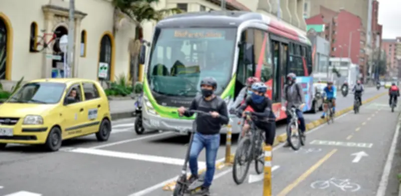 Movilidad en Bogotá este miércoles 18 de marzo: restricciones de Pico y Placa y operación de TransMilenio