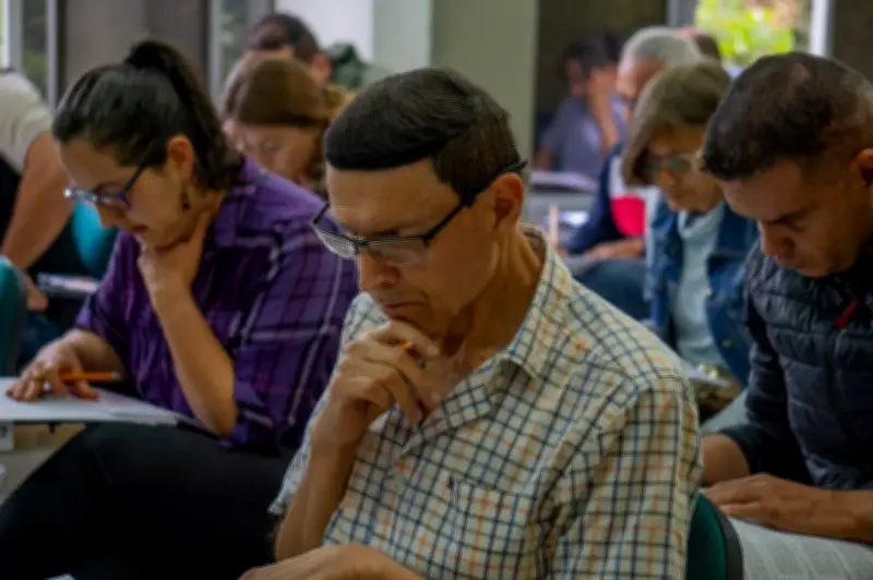 Más de 26.000 docentes colombianos aprobaron evaluación para ascenso y mejor salario en 2026