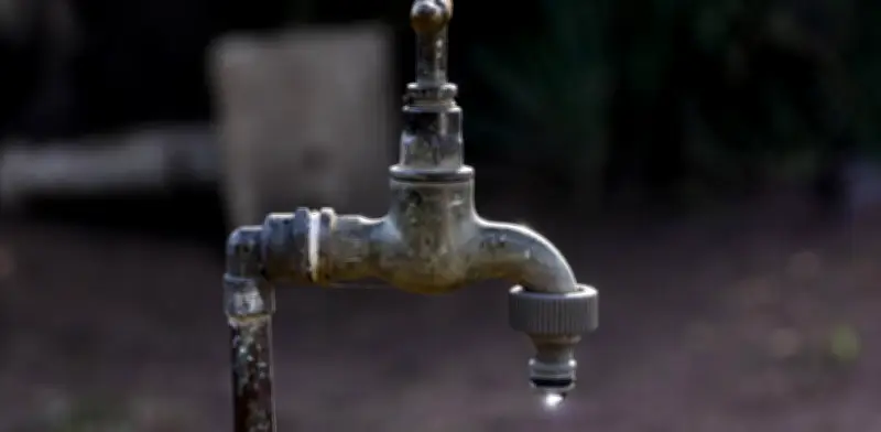 Más de 800 millones sin agua potable: Bogotá y Santa Marta reflejan crisis hídrica en Colombia