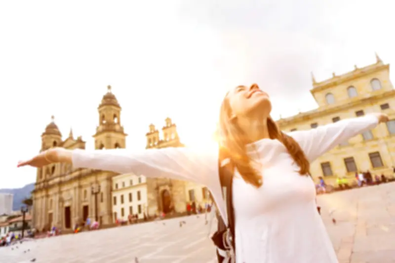 Mujeres lideran el turismo en Bogotá: 45% de visitantes internacionales en 2025