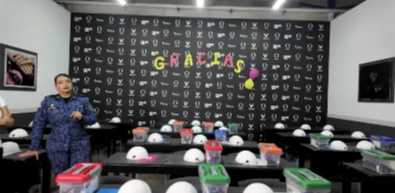 Mujeres privadas de libertad en Medellín se forman en belleza para reintegración laboral