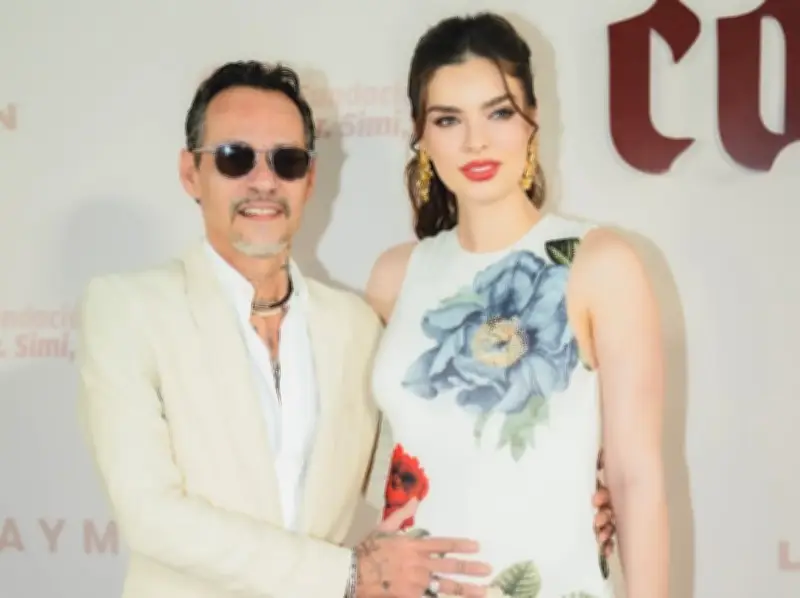 Nadia Ferreira y Marc Anthony revelan el género de su bebé: ¡Será niña!