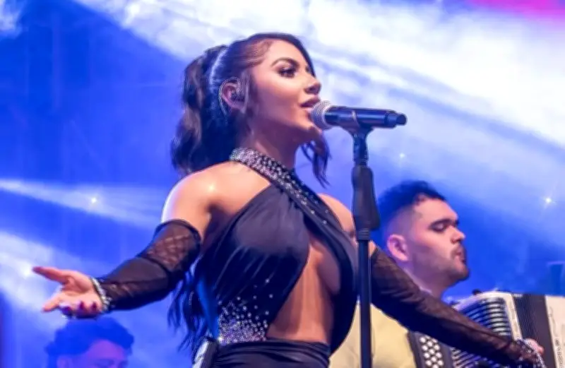 Natalia Curvelo sobrevive a aparatoso accidente en el Cesar tras chocar con una mula