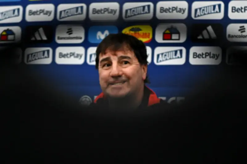 Néstor Lorenzo perfila a Colombia ante Croacia y Francia con la mira en el Mundial