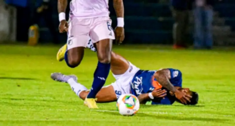 Nuevas versiones emergen sobre presunta agresión de Diego Novoa a Jacobo Pimentel en Liga Colombiana