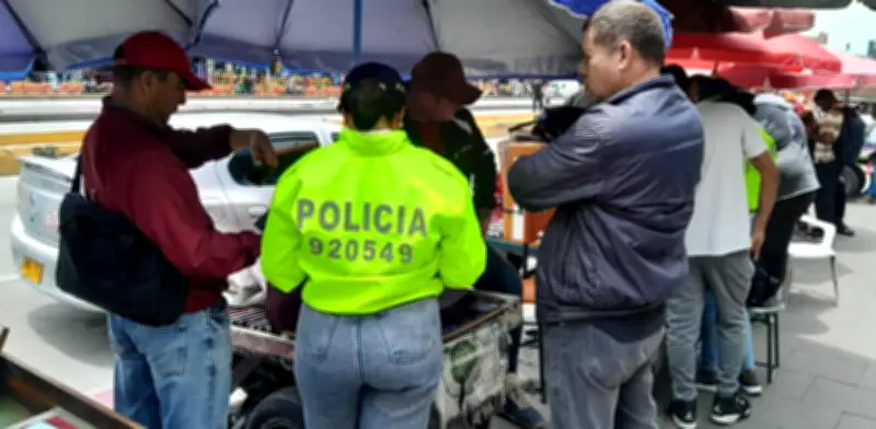 Operativo en Bogotá incauta celulares robados en carretas de vendedores informales