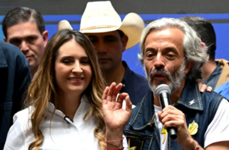 Oviedo defiende a Valencia frente a críticas sobre JEP y niega que sea 'muñeca de trapo' de Uribe