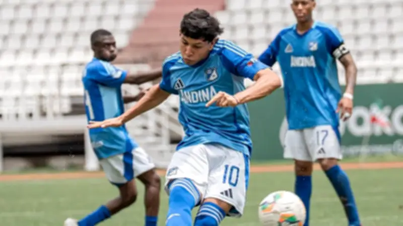 Padre de Santiago Castrillón revela detalles de la tragedia y la vida del futbolista