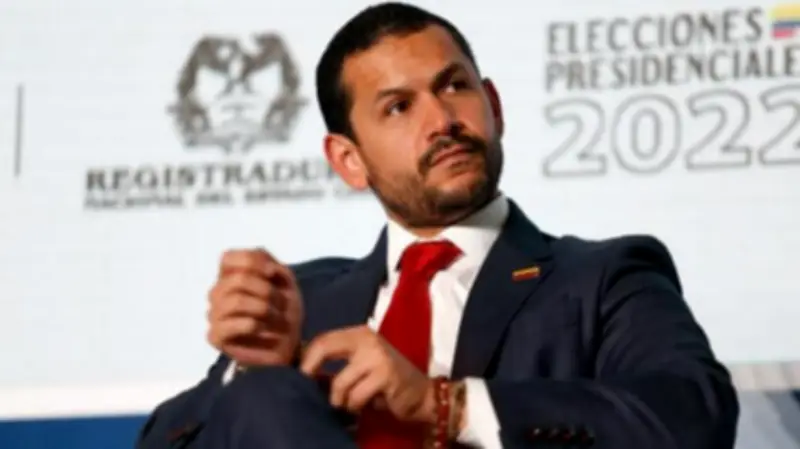 Palacios y Córdoba renuncian a candidatura presidencial y se unen a campaña de Valencia-Oviedo